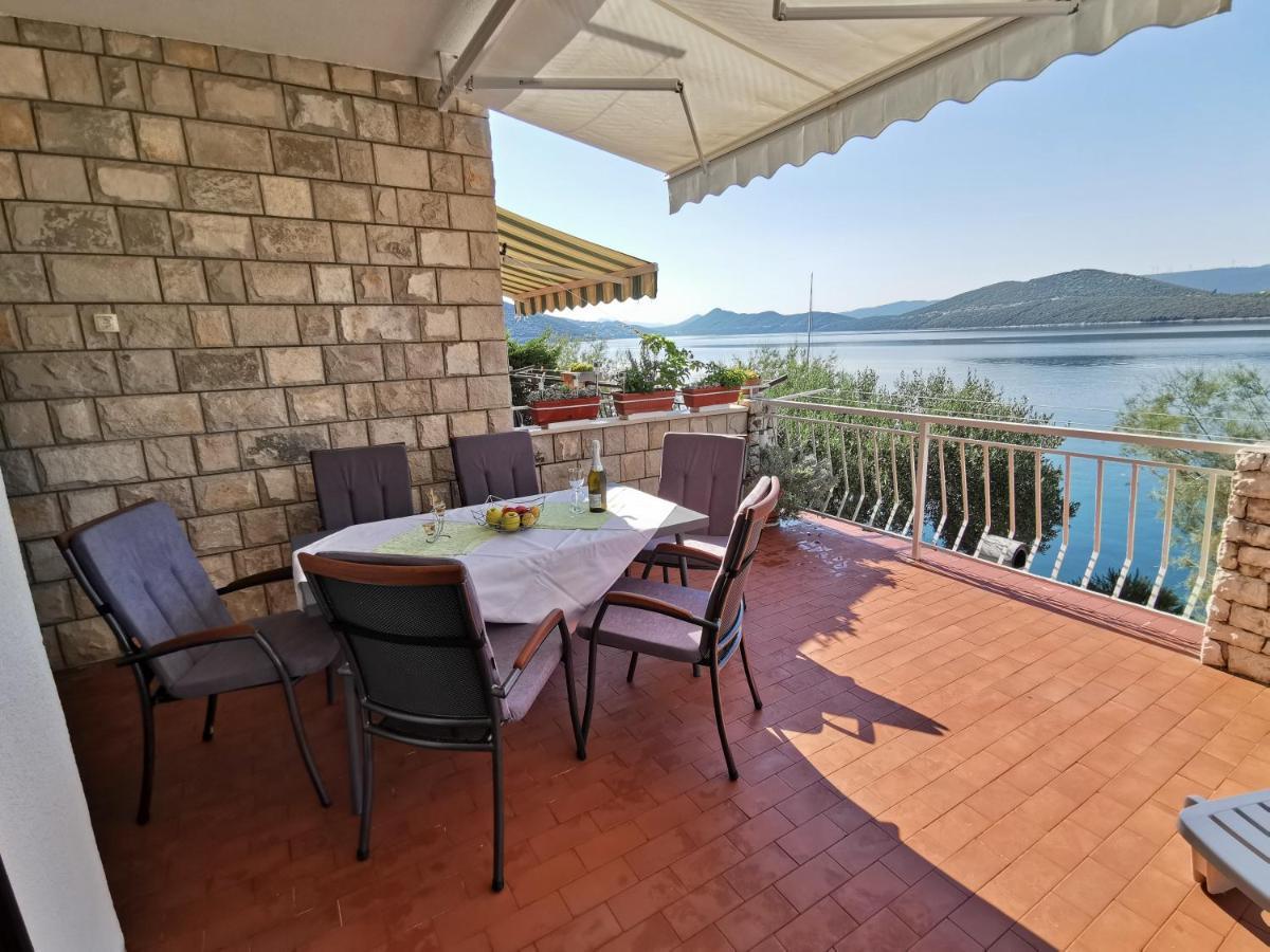 Apartments Ljiljana Клек Экстерьер фото