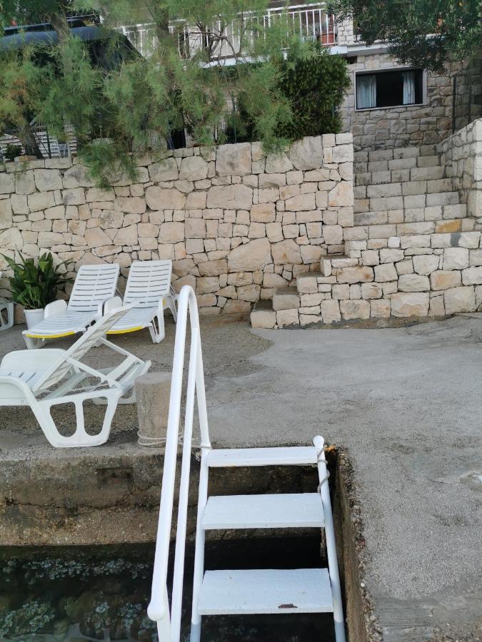 Apartments Ljiljana Клек Экстерьер фото
