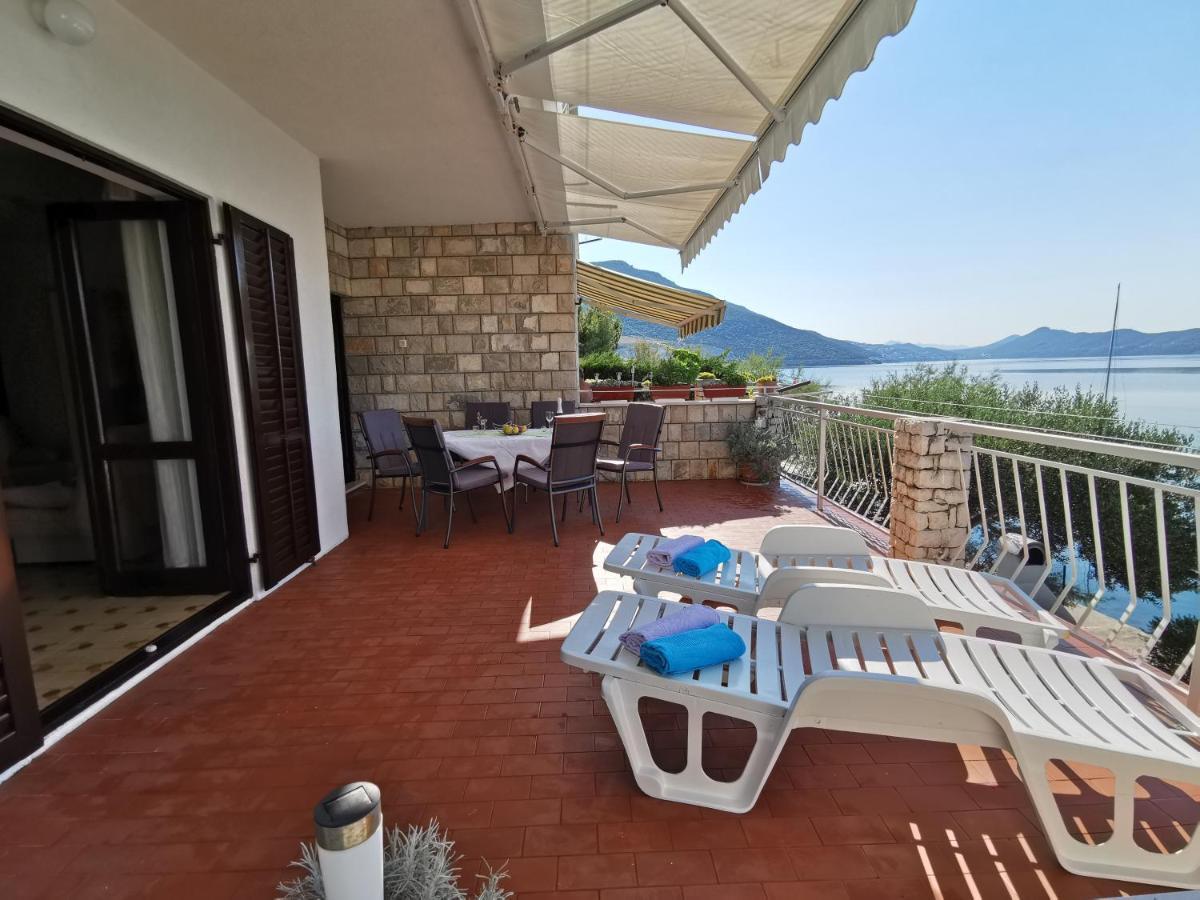 Apartments Ljiljana Клек Экстерьер фото