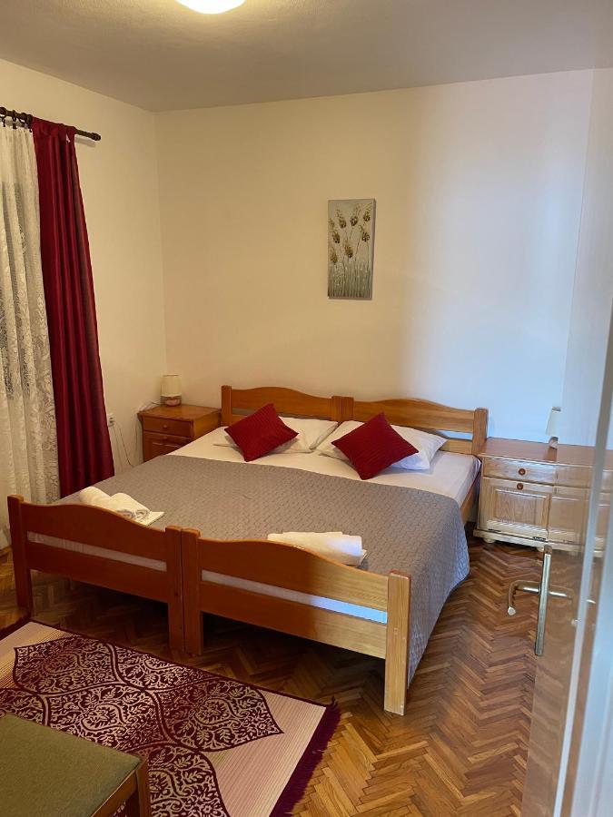 Apartments Ljiljana Клек Экстерьер фото