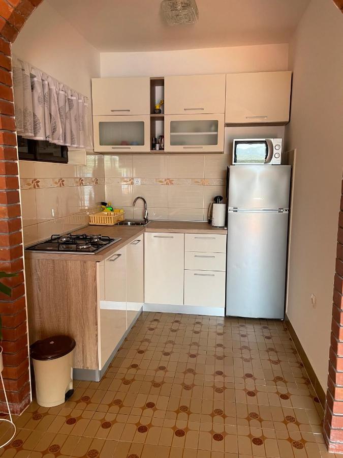Apartments Ljiljana Клек Экстерьер фото