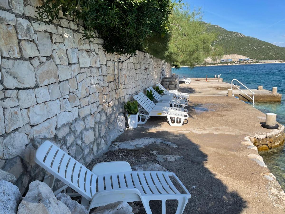 Apartments Ljiljana Клек Экстерьер фото