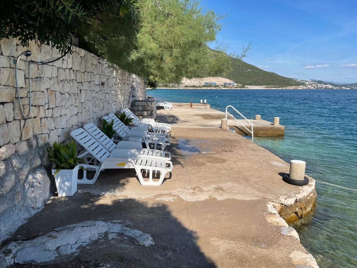 Apartments Ljiljana Клек Экстерьер фото
