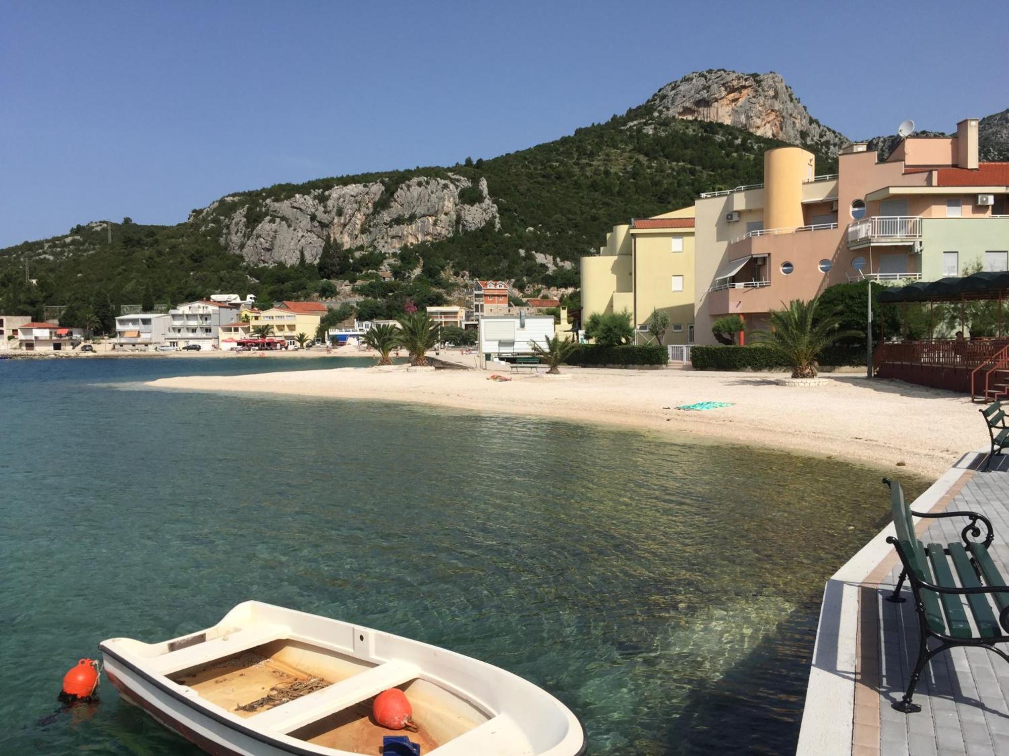 Apartments Ljiljana Клек Экстерьер фото