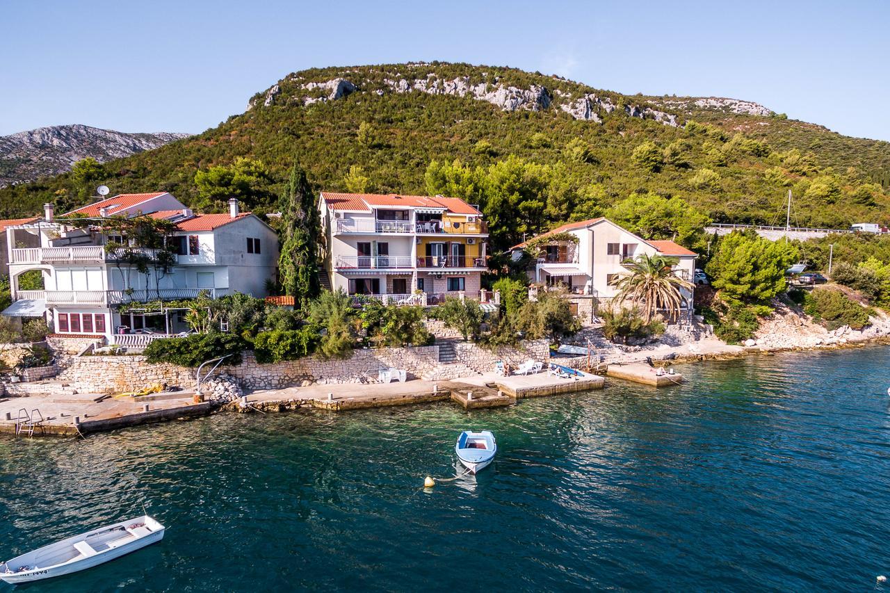 Apartments Ljiljana Клек Экстерьер фото