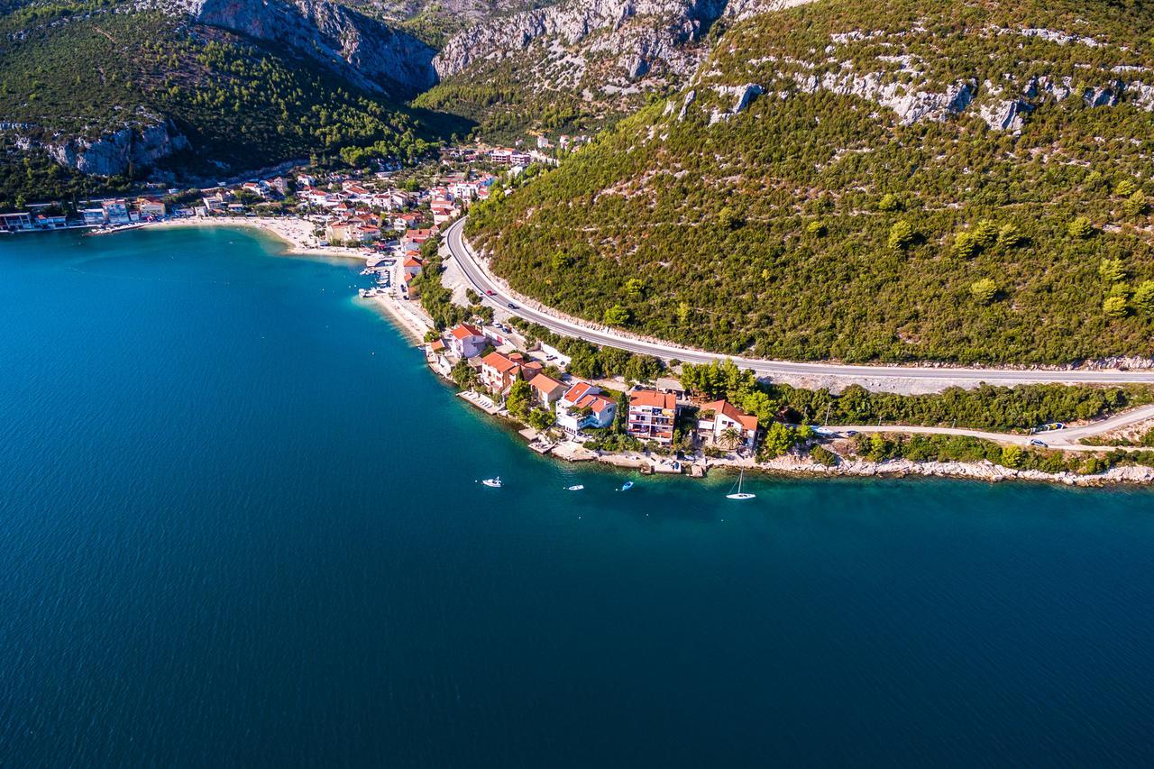 Apartments Ljiljana Клек Экстерьер фото