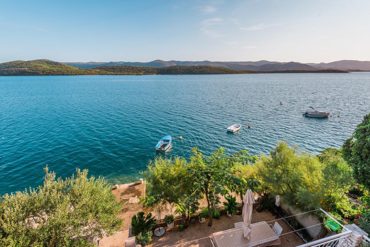 Apartments Ljiljana Клек Экстерьер фото